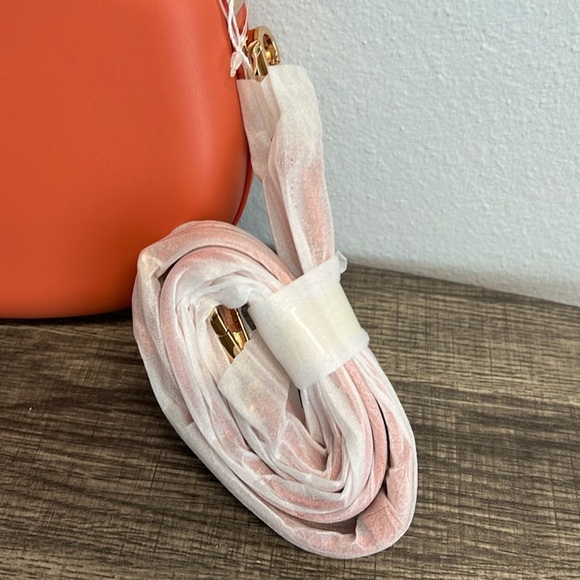 Melie Bianco | Jennie Recycled Vegan Crossbody Bag In Coral - Picture 6 of 10
